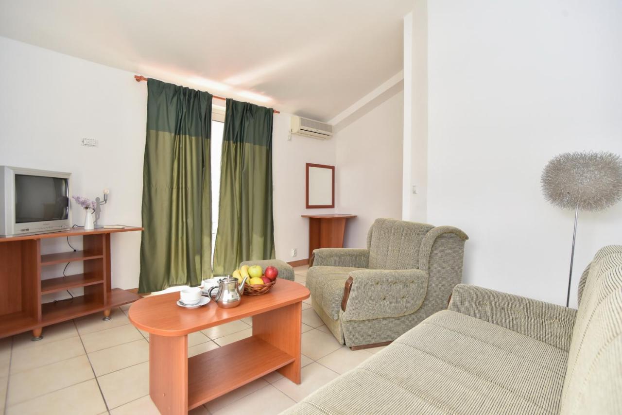 Apartments & Rooms Nikolic Будва Экстерьер фото
