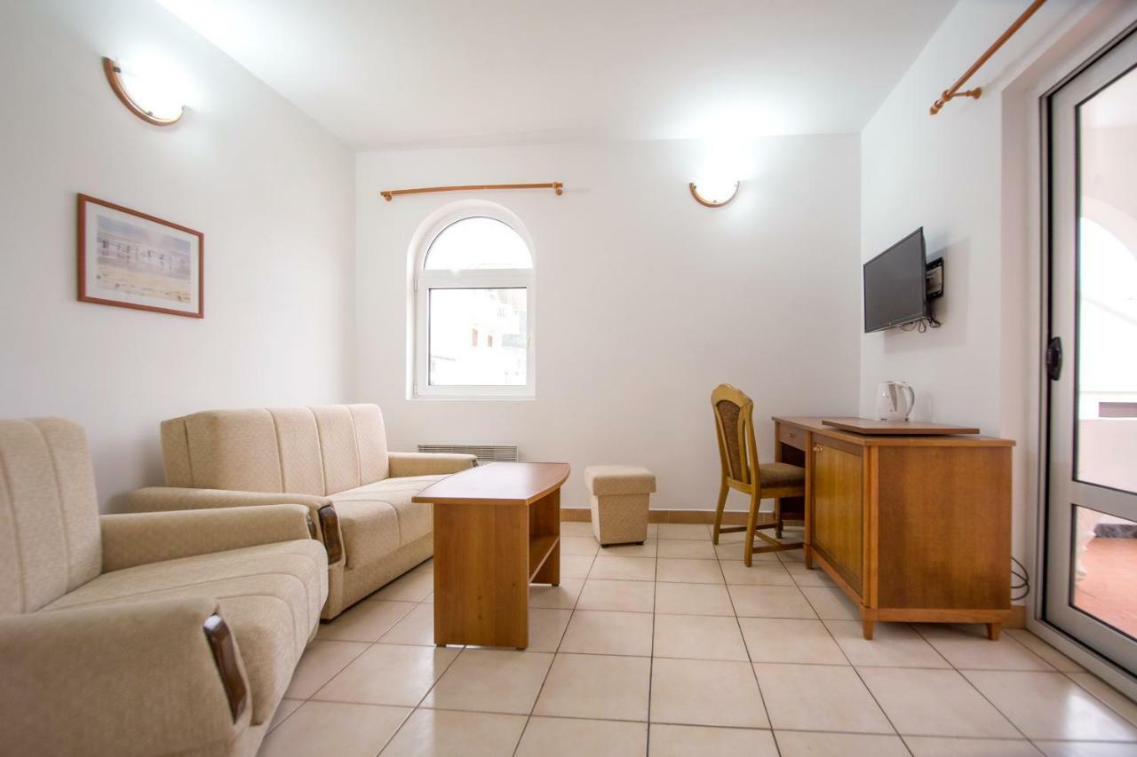 Apartments & Rooms Nikolic Будва Экстерьер фото