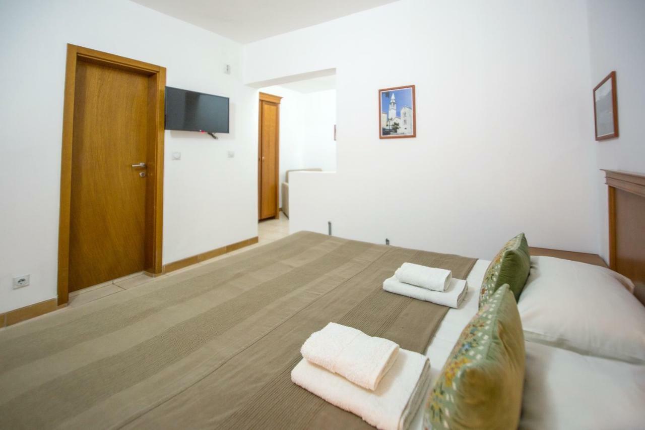 Apartments & Rooms Nikolic Будва Экстерьер фото