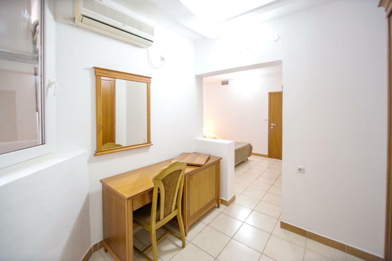 Apartments & Rooms Nikolic Будва Экстерьер фото