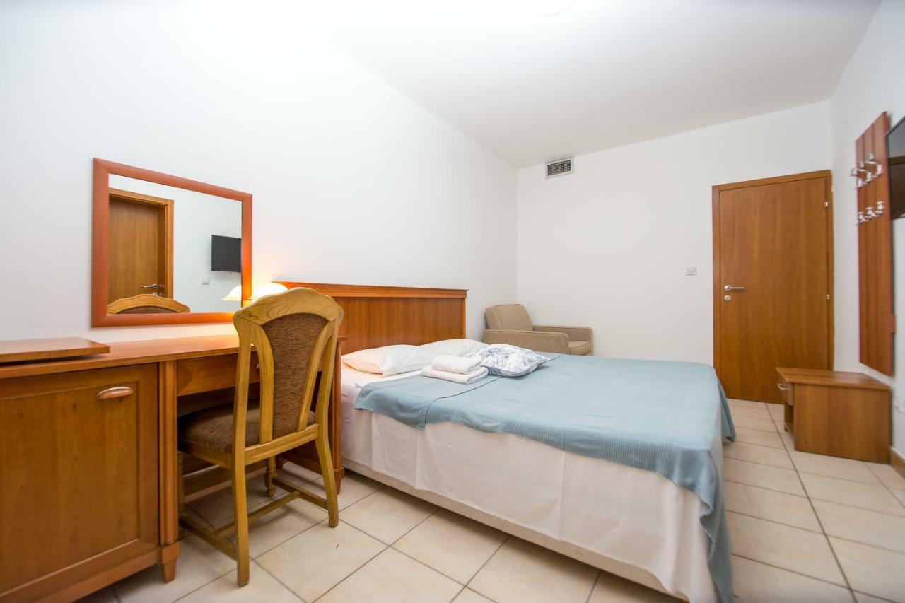 Apartments & Rooms Nikolic Будва Экстерьер фото